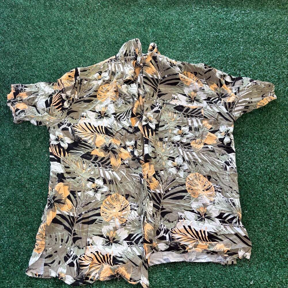 Mexx Men's Short Sleeve Button Down Tropical Floral Hawaiian Shirt